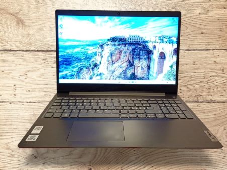 Lenovo V15 G1 IML - Intel Core i3-10110U - Ram 8GB - SSD 512GB - Led UHD 15.6" - W11 Home